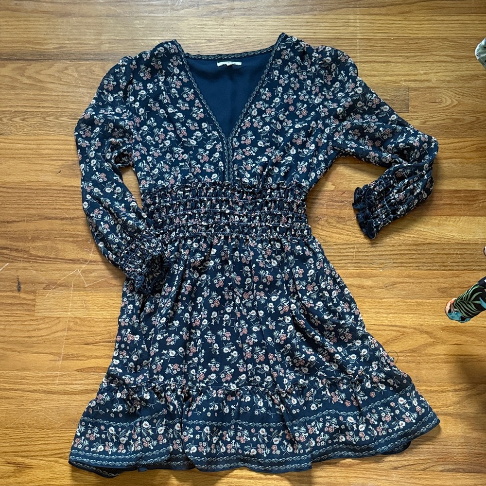 Max Studio Navy Floral V-Neck Dress